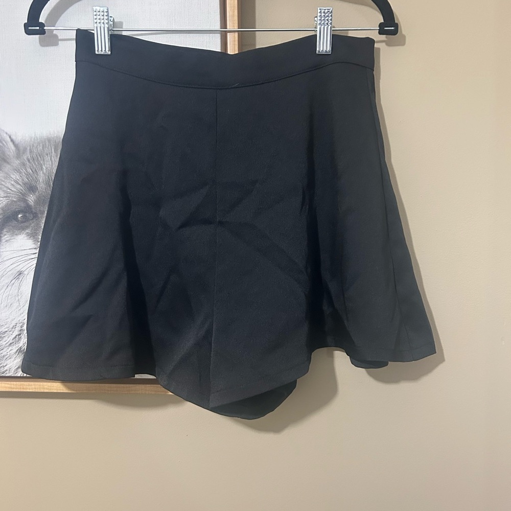 DO+BE Elegant Black Skater Shorts